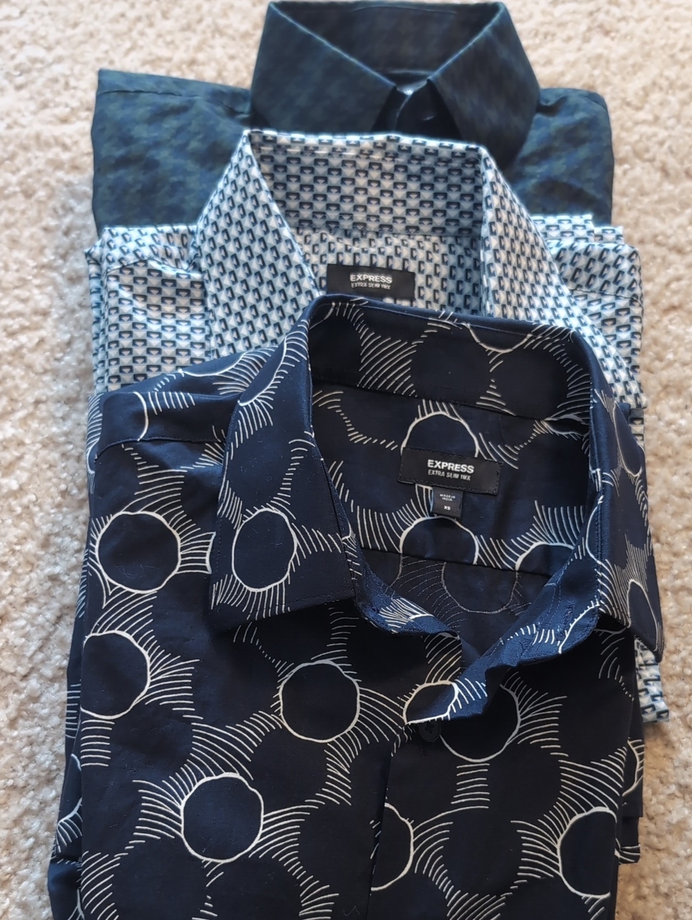 Express Men's Navy and White Patterned Button-Down Shirts